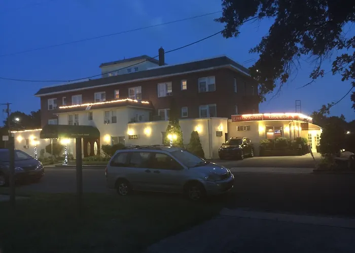 Jones Beach Hotel